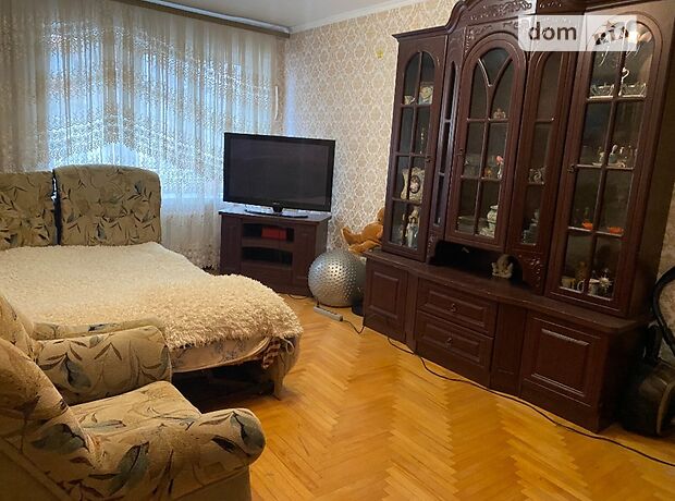 Продаж трикімнатної квартири в Чернівцях на вул. Руська район Фастівська фото 1 Продаж трикімнатної квартири в Чернівцях на вул. Руська район Фастівська фото 1