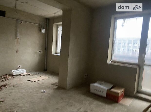 Продажа трехкомнатной квартиры в Черновцах, на ул. Русская, район Фастовская фото 1 Продажа трехкомнатной квартиры в Черновцах, на ул. Русская, район Фастовская фото 1