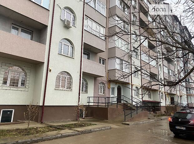 Продажа трехкомнатной квартиры в Черновцах, на ул. Русская, район Фастовская фото 1 Продажа трехкомнатной квартиры в Черновцах, на ул. Русская, район Фастовская фото 1
