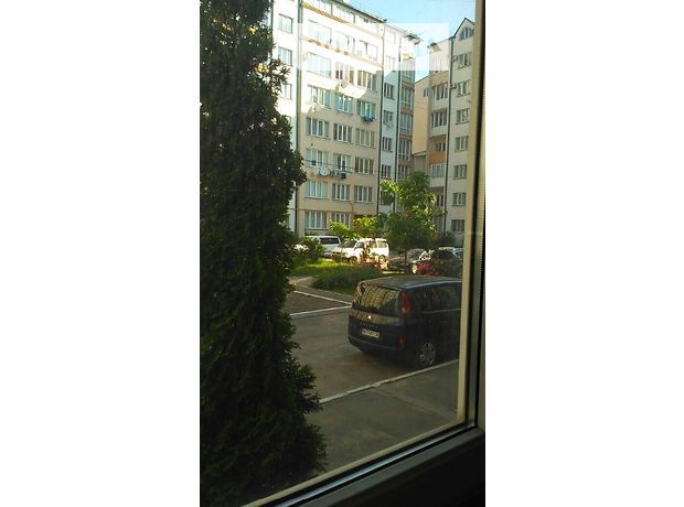 Продажа двухкомнатной квартиры в Черновцах, на ул. Строителей, район Фастовская фото 1