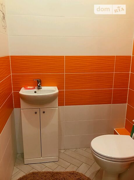 Продажа трехкомнатной квартиры в Черновцах, на ул. Героев Майдана 43в, кв. 1, район Героев Майдана фото 1 Продажа трехкомнатной квартиры в Черновцах, на ул. Героев Майдана 43в, кв. 1, район Героев Майдана фото 1