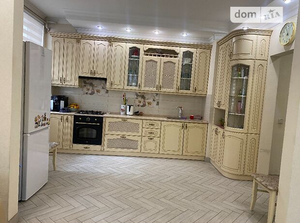 Продажа трехкомнатной квартиры в Черновцах, на ул. Героев Майдана 43в, кв. 1, район Героев Майдана фото 1 Продажа трехкомнатной квартиры в Черновцах, на ул. Героев Майдана 43в, кв. 1, район Героев Майдана фото 1