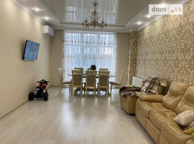 Продажа трехкомнатной квартиры в Черновцах, на ул. Героев Майдана 43в, кв. 1, район Героев Майдана фото 1 Продажа трехкомнатной квартиры в Черновцах, на ул. Героев Майдана 43в, кв. 1, район Героев Майдана фото 1