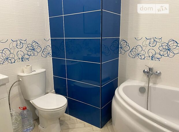 Продажа трехкомнатной квартиры в Черновцах, на ул. Героев Майдана 43в, кв. 1, район Героев Майдана фото 1 Продажа трехкомнатной квартиры в Черновцах, на ул. Героев Майдана 43в, кв. 1, район Героев Майдана фото 1