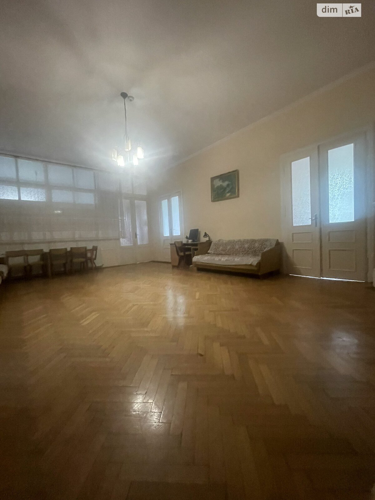 Продажа трехкомнатной квартиры в Черновцах, на ул. Хотинская 4В, район Хотинский фото 1