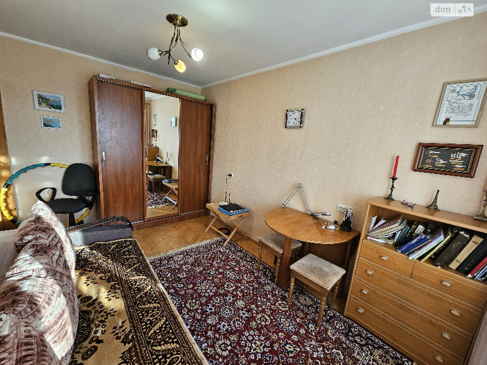 Продажа двухкомнатной квартиры в Черновцах, на пер. Энтузиастов, район Комарова-Красноармейская фото 1