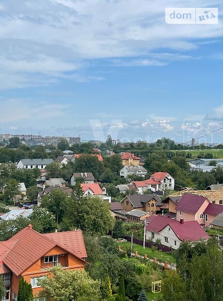 Продажа четырехкомнатной квартиры в Черновцах, на ул. Кармелюка Устима район Первомайский фото 1 Продажа четырехкомнатной квартиры в Черновцах, на ул. Кармелюка Устима район Первомайский фото 1