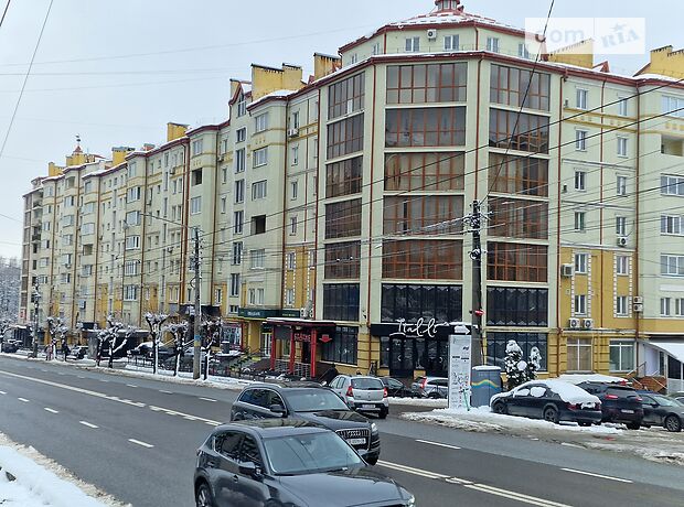 Продажа трехкомнатной квартиры в Черновцах, на ул. Героев Майдана 154, район Комарова-Красноармейская фото 1 Продажа трехкомнатной квартиры в Черновцах, на ул. Героев Майдана 154, район Комарова-Красноармейская фото 1