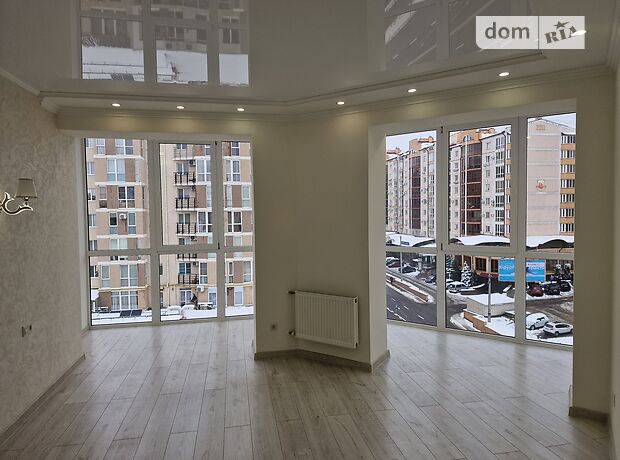 Продажа трехкомнатной квартиры в Черновцах, на ул. Героев Майдана 154, район Комарова-Красноармейская фото 1 Продажа трехкомнатной квартиры в Черновцах, на ул. Героев Майдана 154, район Комарова-Красноармейская фото 1