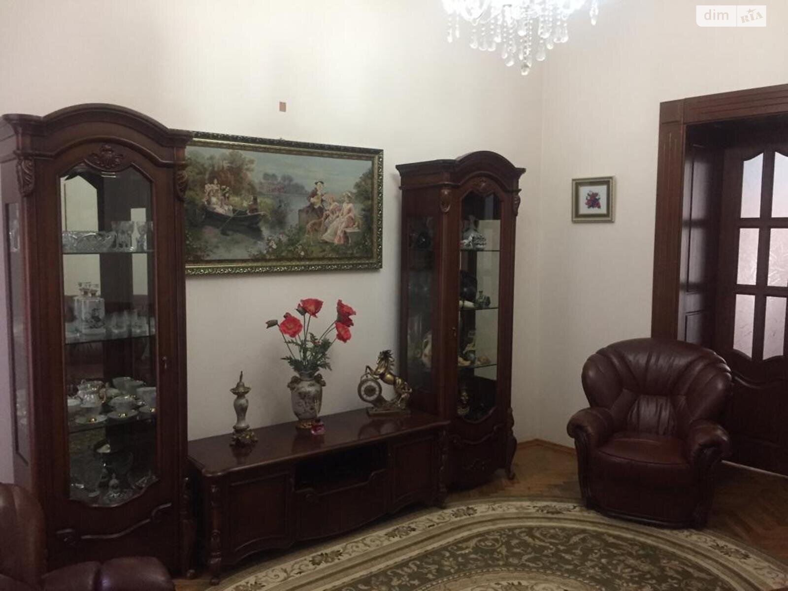 Продажа трехкомнатной квартиры в Черновцах, на ул. Доброго Александра, район Центр фото 1