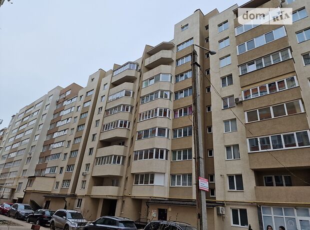 Продажа трехкомнатной квартиры в Черновцах, на просп. Независимости, район Центр фото 1 Продажа трехкомнатной квартиры в Черновцах, на просп. Независимости, район Центр фото 1