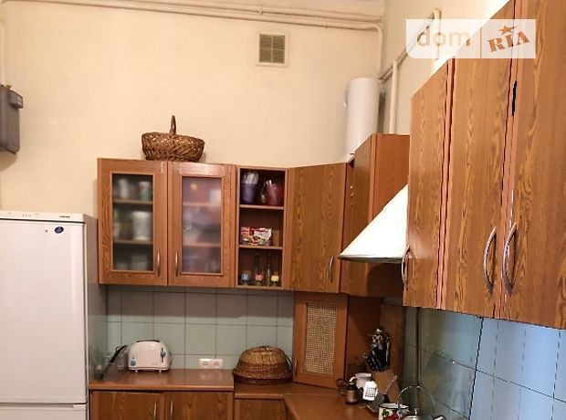 Продаж чотирикімнатної квартири в Чернівцях на вул. Франка Івана район Центр фото 1 Продаж чотирикімнатної квартири в Чернівцях на вул. Франка Івана район Центр фото 1