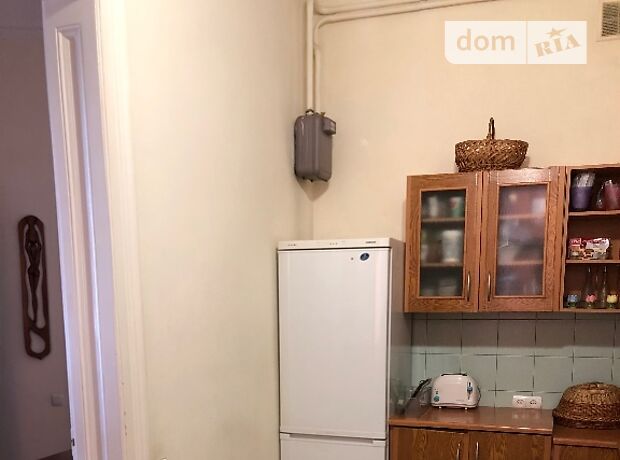 Продаж чотирикімнатної квартири в Чернівцях на вул. Франка Івана район Центр фото 1 Продаж чотирикімнатної квартири в Чернівцях на вул. Франка Івана район Центр фото 1