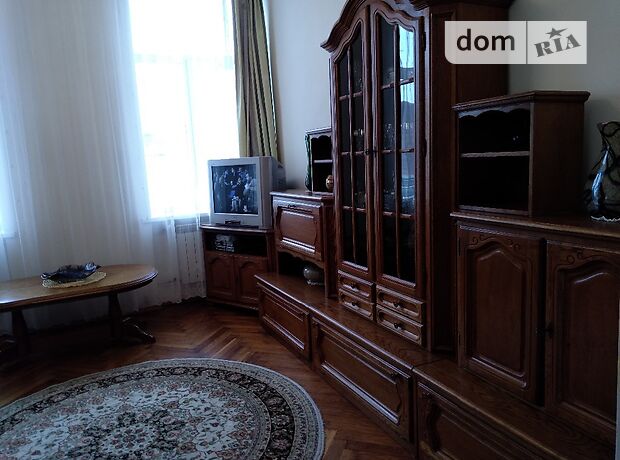Продаж чотирикімнатної квартири в Чернівцях на вул. Франка Івана район Центр фото 1 Продаж чотирикімнатної квартири в Чернівцях на вул. Франка Івана район Центр фото 1