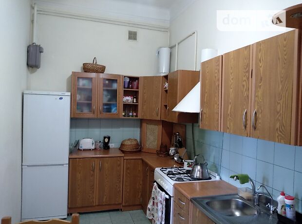 Продаж чотирикімнатної квартири в Чернівцях на вул. Франка Івана район Центр фото 1 Продаж чотирикімнатної квартири в Чернівцях на вул. Франка Івана район Центр фото 1