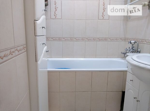Продаж чотирикімнатної квартири в Чернівцях на вул. Франка Івана район Центр фото 1 Продаж чотирикімнатної квартири в Чернівцях на вул. Франка Івана район Центр фото 1