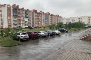 Продаж трикімнатної квартири в Чорткові, на вул. Січинського, район Кадуб фото 2