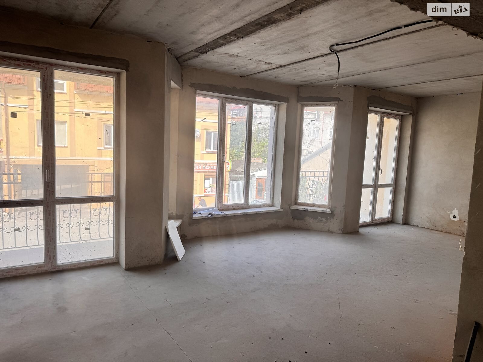 Продажа четырехкомнатной квартиры в Черткове, на ул. Гончара 9А, район Центр фото 1