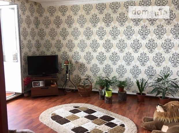 Продажа четырехкомнатной квартиры в Чигирине, на Грушевского 13, фото 1 Продажа четырехкомнатной квартиры в Чигирине, на Грушевского 13, фото 1