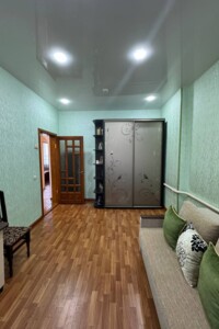 Продажа трехкомнатной квартиры в Чугуеве, на мкр. Авиатор, район Чугуев фото 2 Продажа трехкомнатной квартиры в Чугуеве, на мкр. Авиатор, район Чугуев фото 2