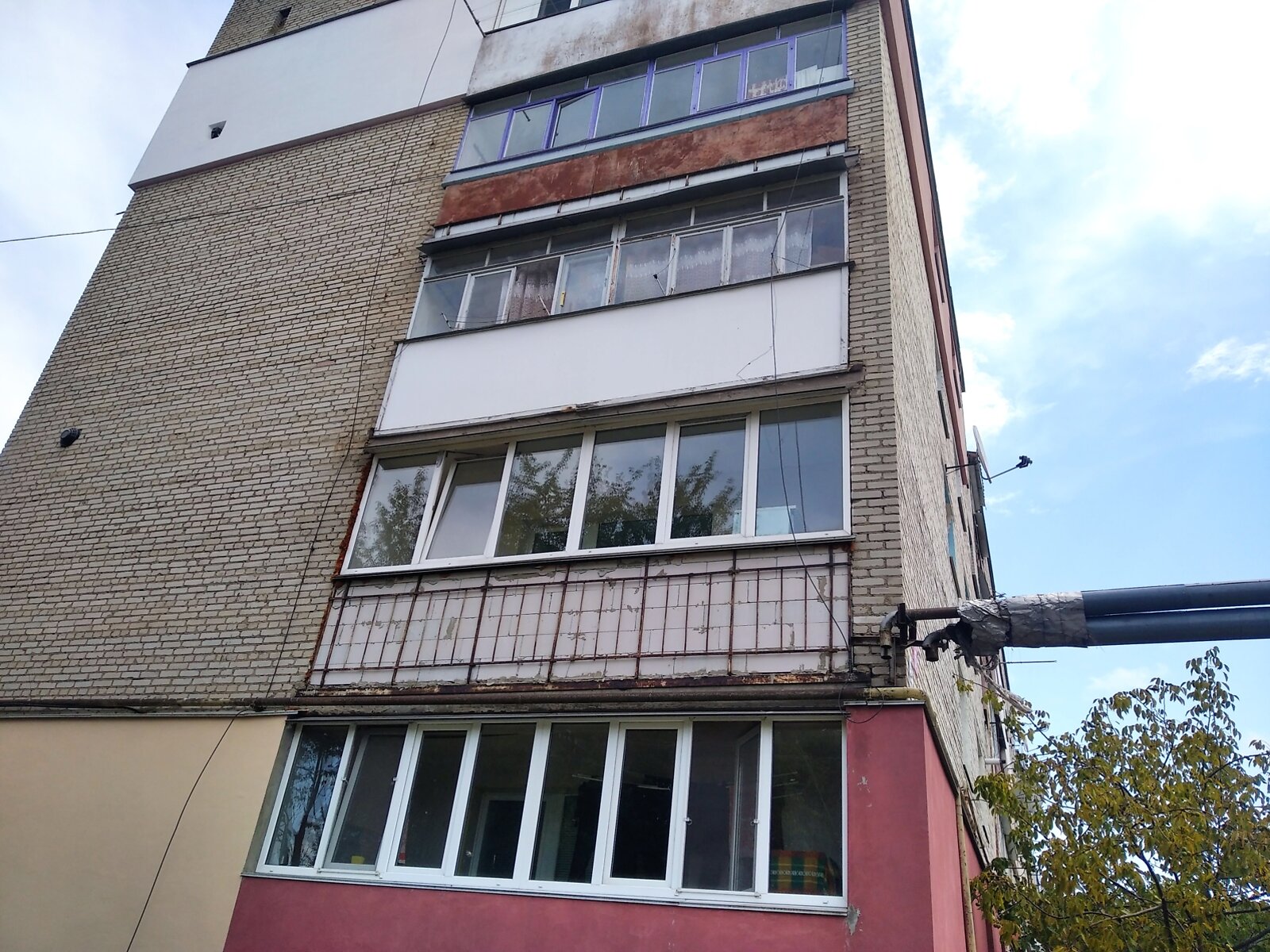 Продаж двокімнатної квартири в Десні, на вул. Лесі Українки, фото 1 Продаж двокімнатної квартири в Десні, на вул. Лесі Українки, фото 1