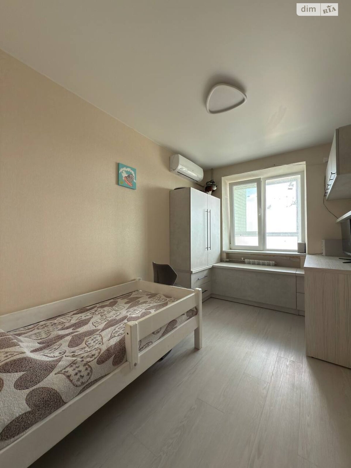 Продажа трехкомнатной квартиры в Днепре, на ул. Ольгерда Бочковского 26, район 1 мая фото 1 Продажа трехкомнатной квартиры в Днепре, на ул. Ольгерда Бочковского 26, район 1 мая фото 1