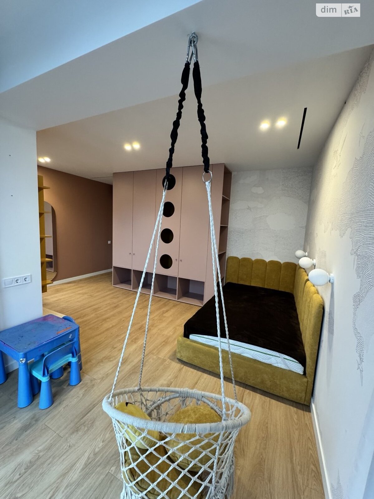 Продажа пятикомнатной квартиры в Днепре, на ул. Ольгерда Бочковского, район 1 мая фото 1