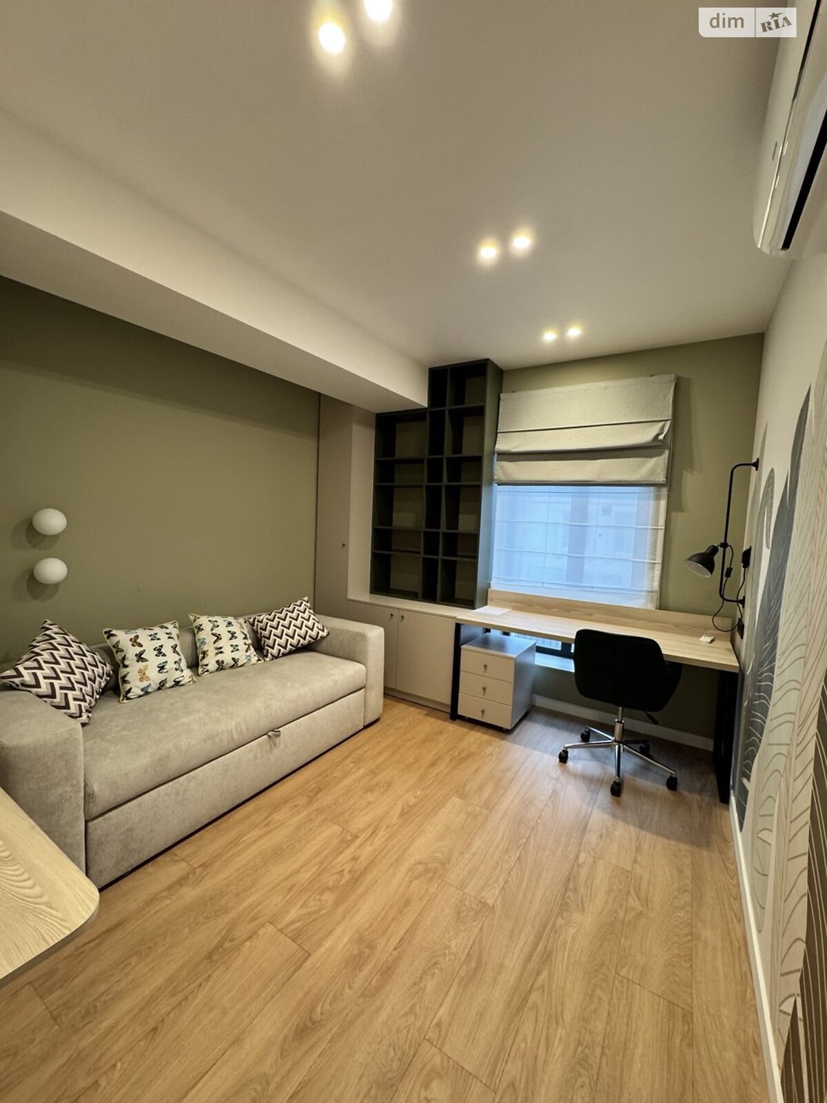 Продажа пятикомнатной квартиры в Днепре, на ул. Ольгерда Бочковского, район 1 мая фото 1