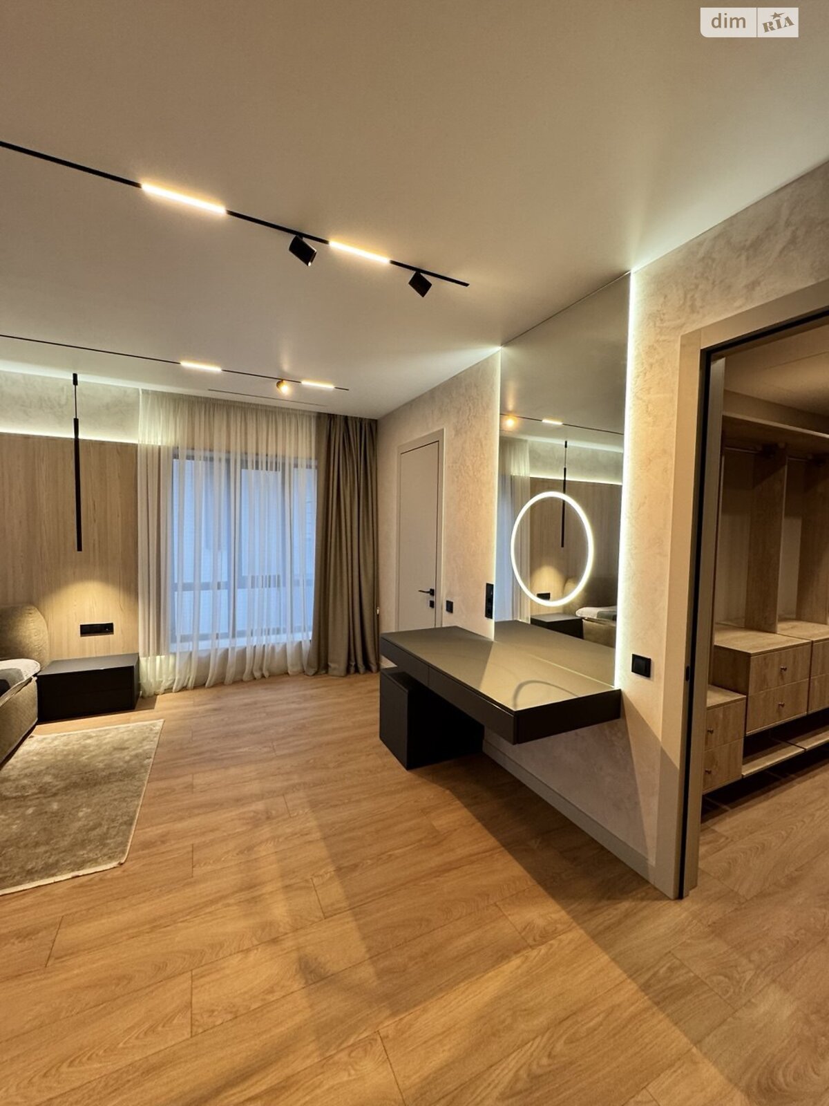 Продажа пятикомнатной квартиры в Днепре, на ул. Ольгерда Бочковского, район 1 мая фото 1