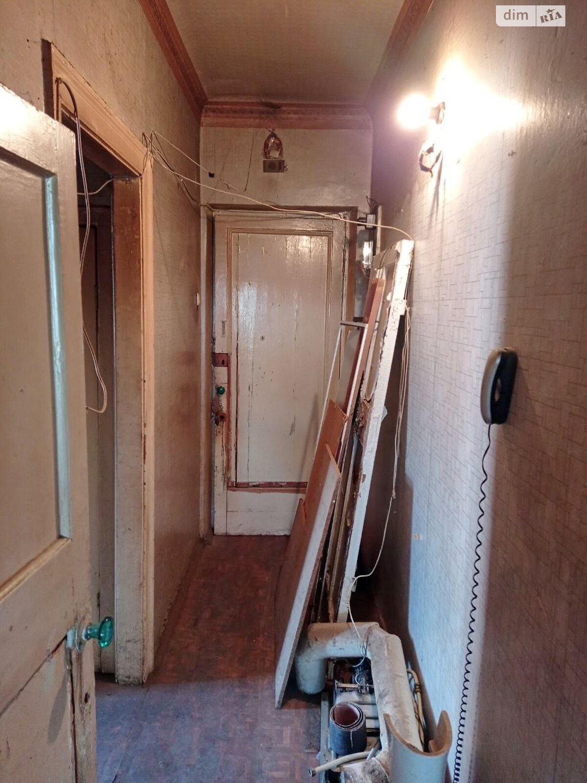 Продажа трехкомнатной квартиры в Днепре, на ул. 152-й дивизии, район 12 квартал фото 1 Продажа трехкомнатной квартиры в Днепре, на ул. 152-й дивизии, район 12 квартал фото 1