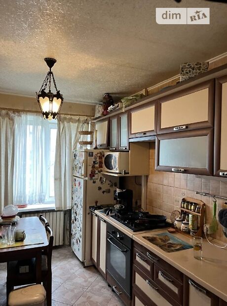 Продажа трехкомнатной квартиры в Днепре, на ул. Гладкова 16, район 12 квартал фото 1 Продажа трехкомнатной квартиры в Днепре, на ул. Гладкова 16, район 12 квартал фото 1
