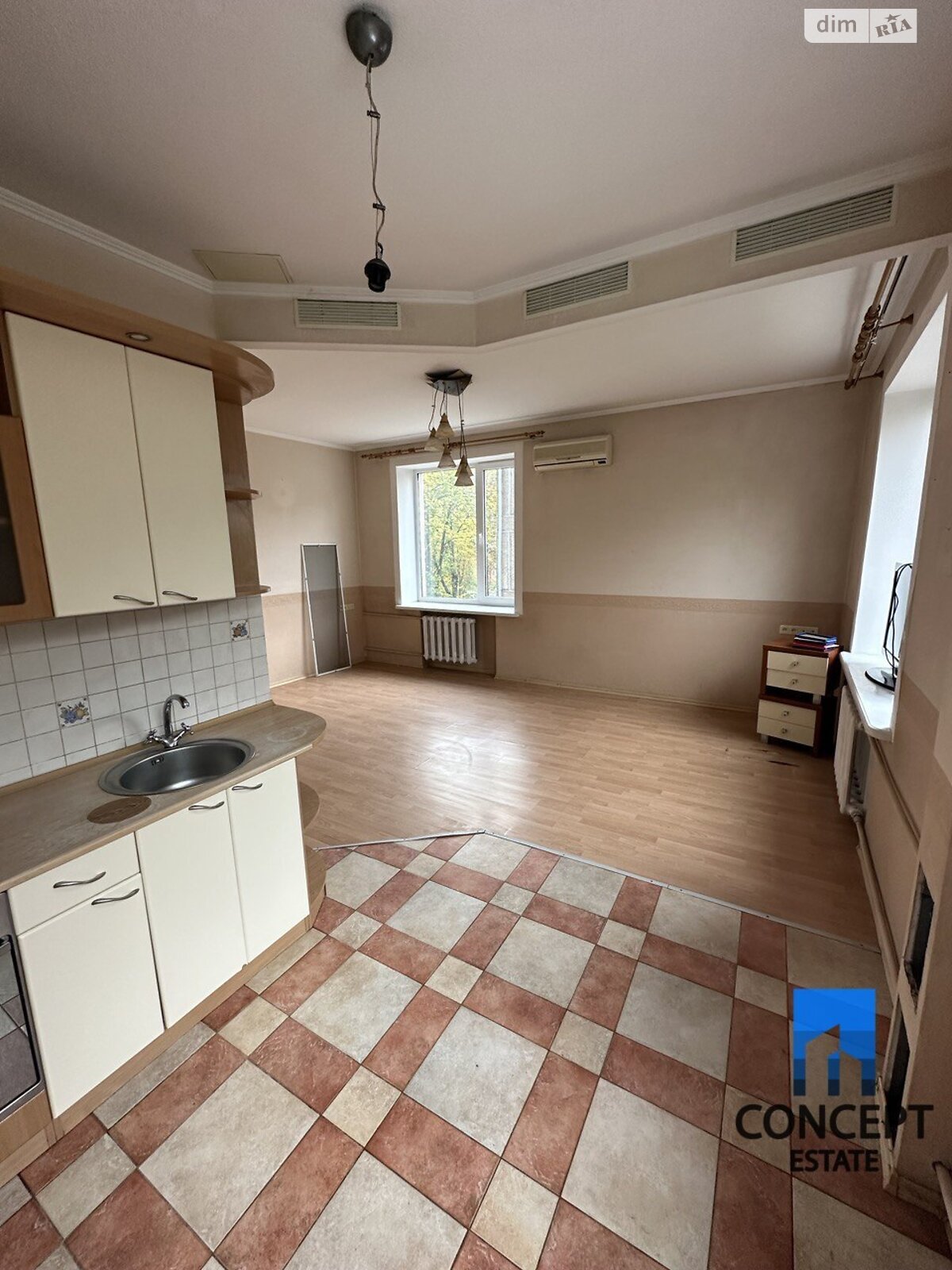 Продаж двокімнатної квартири в Дніпрі, на просп. Хмельницького Богдана 127, район 12 квартал фото 1 Продаж двокімнатної квартири в Дніпрі, на просп. Хмельницького Богдана 127, район 12 квартал фото 1