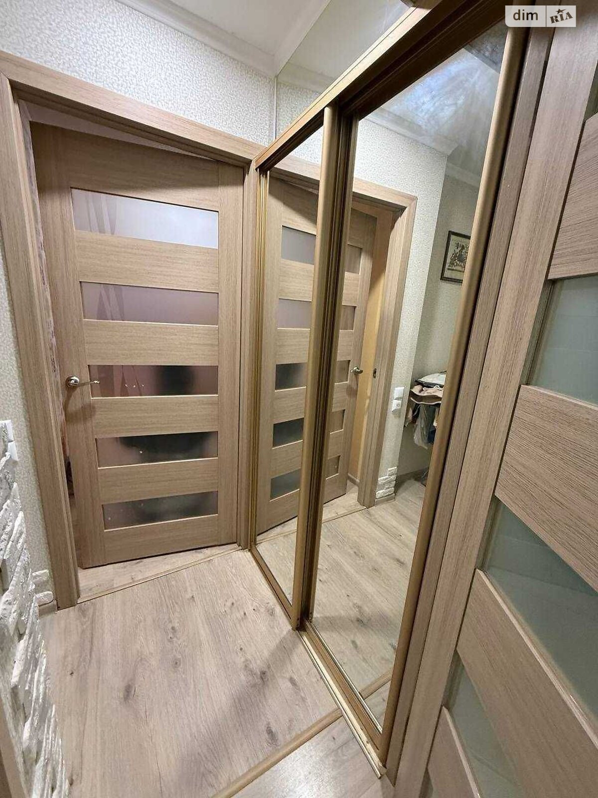 Продаж трикімнатної квартири в Дніпрі, на вул. Казакевича 5, район 12 квартал фото 1 Продаж трикімнатної квартири в Дніпрі, на вул. Казакевича 5, район 12 квартал фото 1