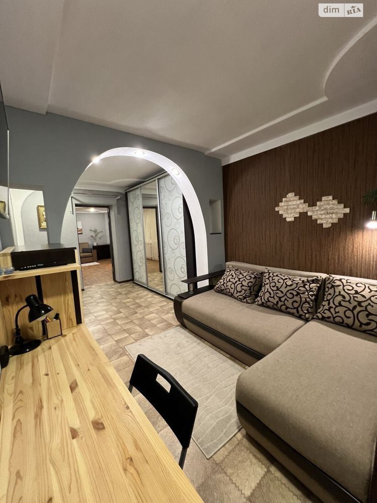 Продаж трикімнатної квартири в Дніпрі, на вул. Квартальна 12, кв. 252, район 12 квартал фото 1 Продаж трикімнатної квартири в Дніпрі, на вул. Квартальна 12, кв. 252, район 12 квартал фото 1