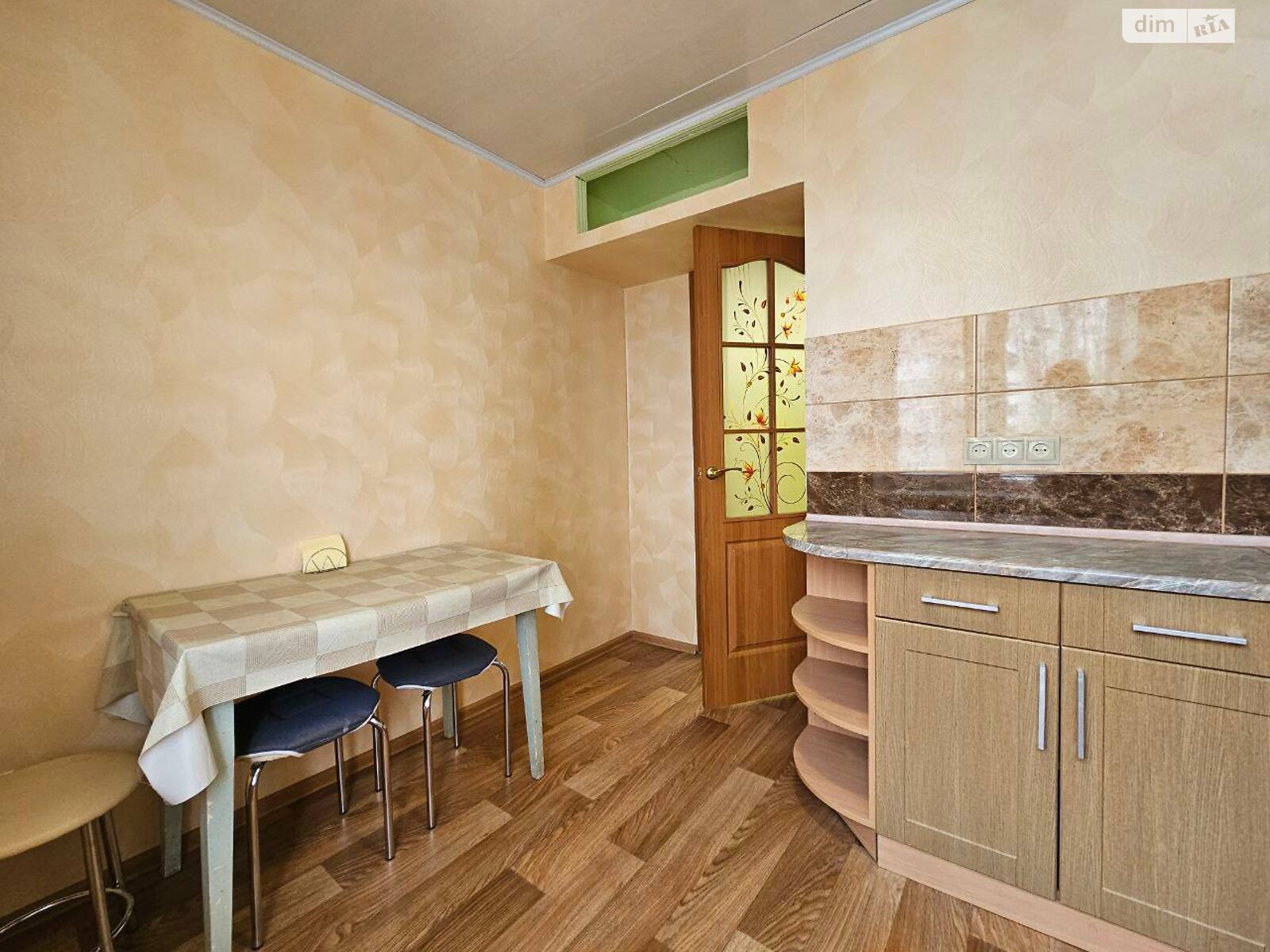 Продаж двокімнатної квартири в Дніпрі, на вул. Квартальна 6, район 12 квартал фото 1 Продаж двокімнатної квартири в Дніпрі, на вул. Квартальна 6, район 12 квартал фото 1