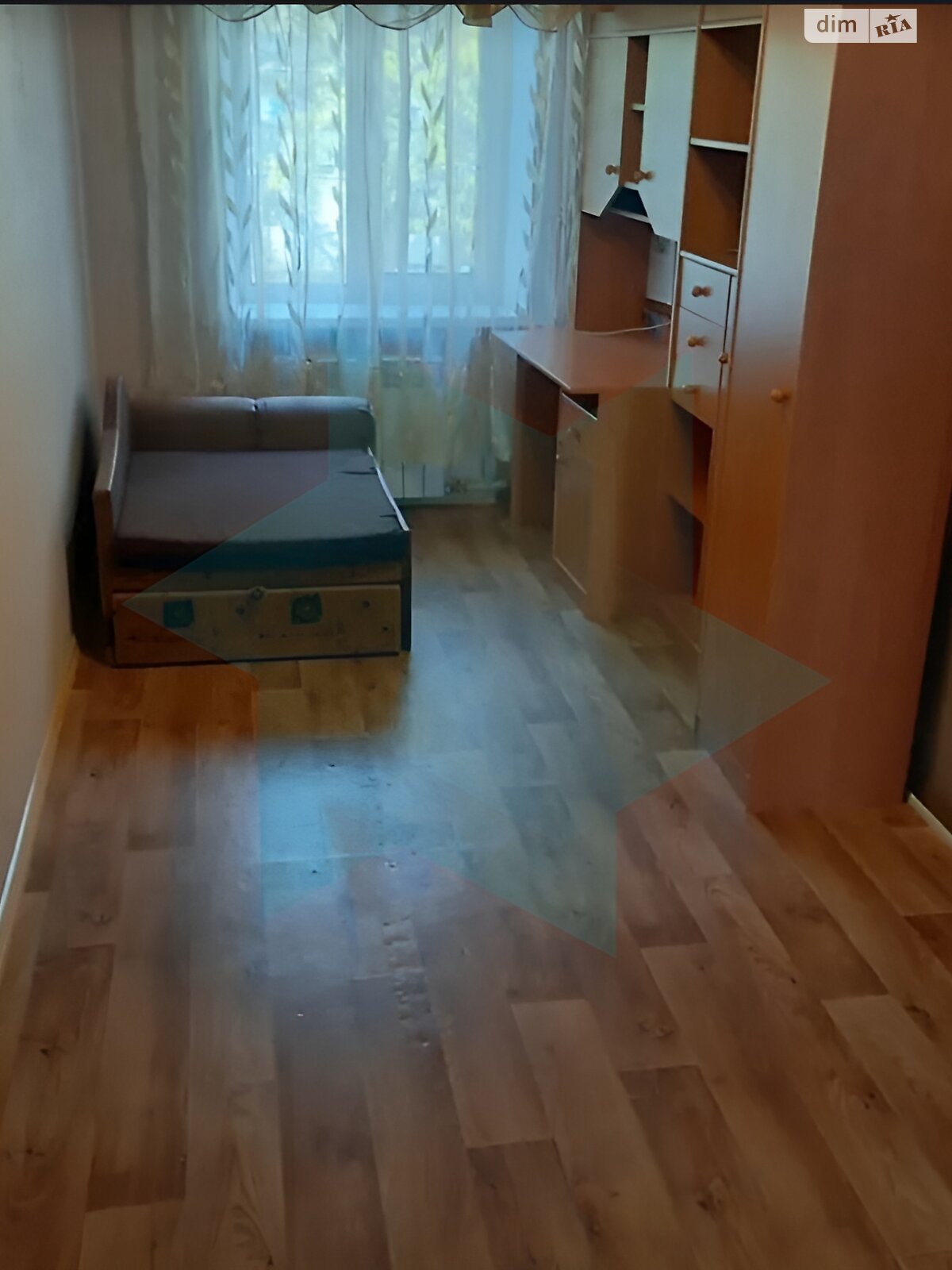 Продажа трехкомнатной квартиры в Днепре, на ул. Квартальная 27, район 12 квартал фото 1 Продажа трехкомнатной квартиры в Днепре, на ул. Квартальная 27, район 12 квартал фото 1