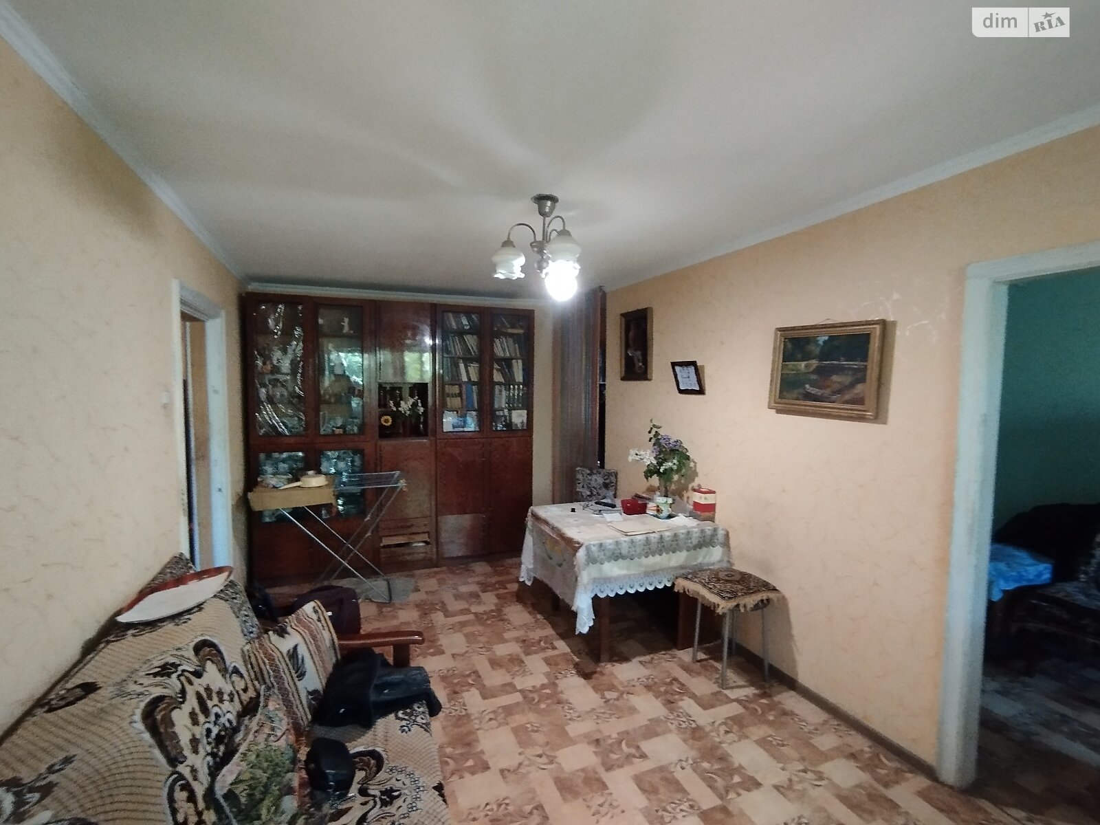 Продажа трехкомнатной квартиры в Днепре, на ул. Квартальная 31, район 12 квартал фото 1 Продажа трехкомнатной квартиры в Днепре, на ул. Квартальная 31, район 12 квартал фото 1