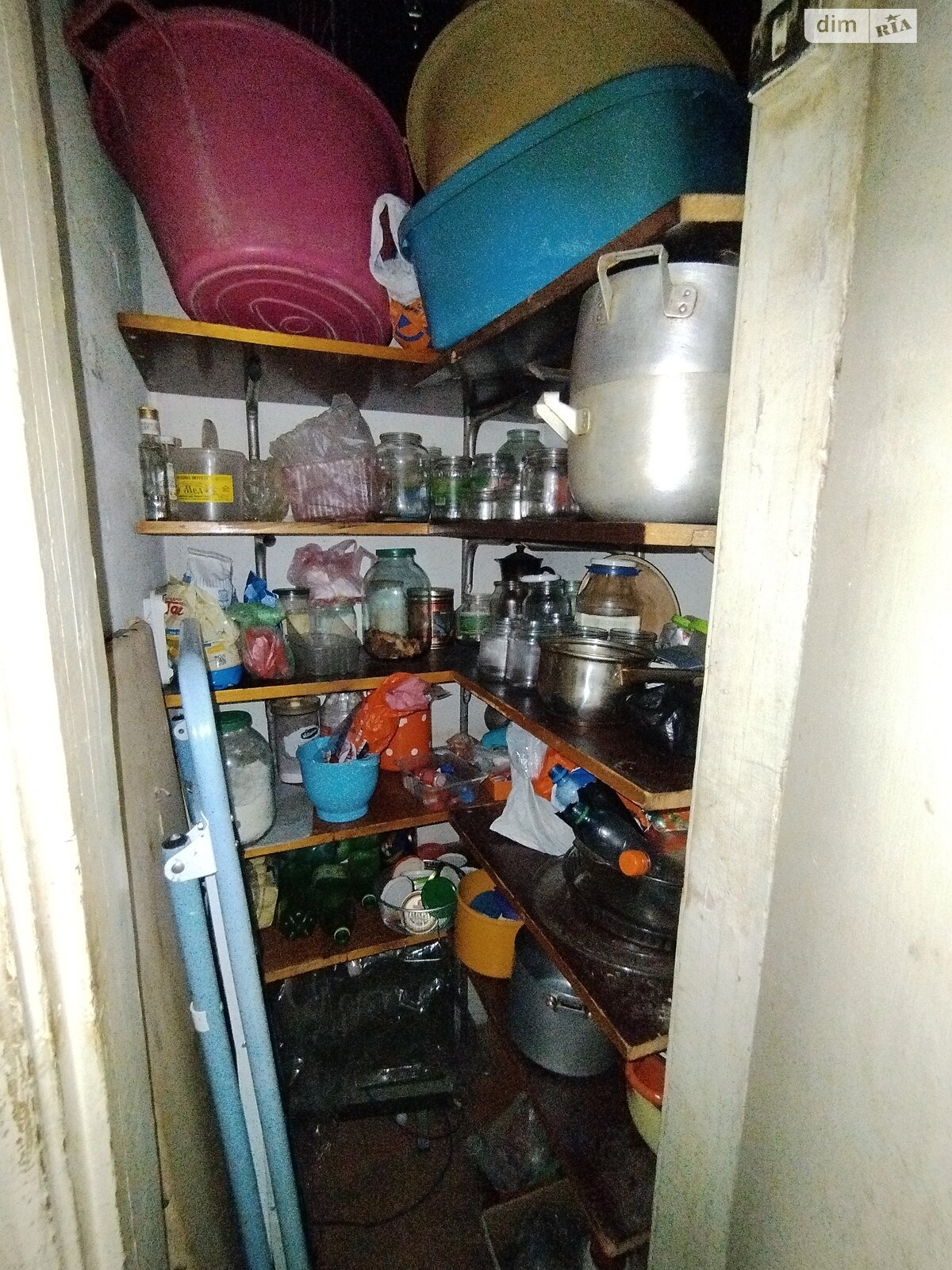 Продажа трехкомнатной квартиры в Днепре, на ул. Квартальная 31, район 12 квартал фото 1 Продажа трехкомнатной квартиры в Днепре, на ул. Квартальная 31, район 12 квартал фото 1