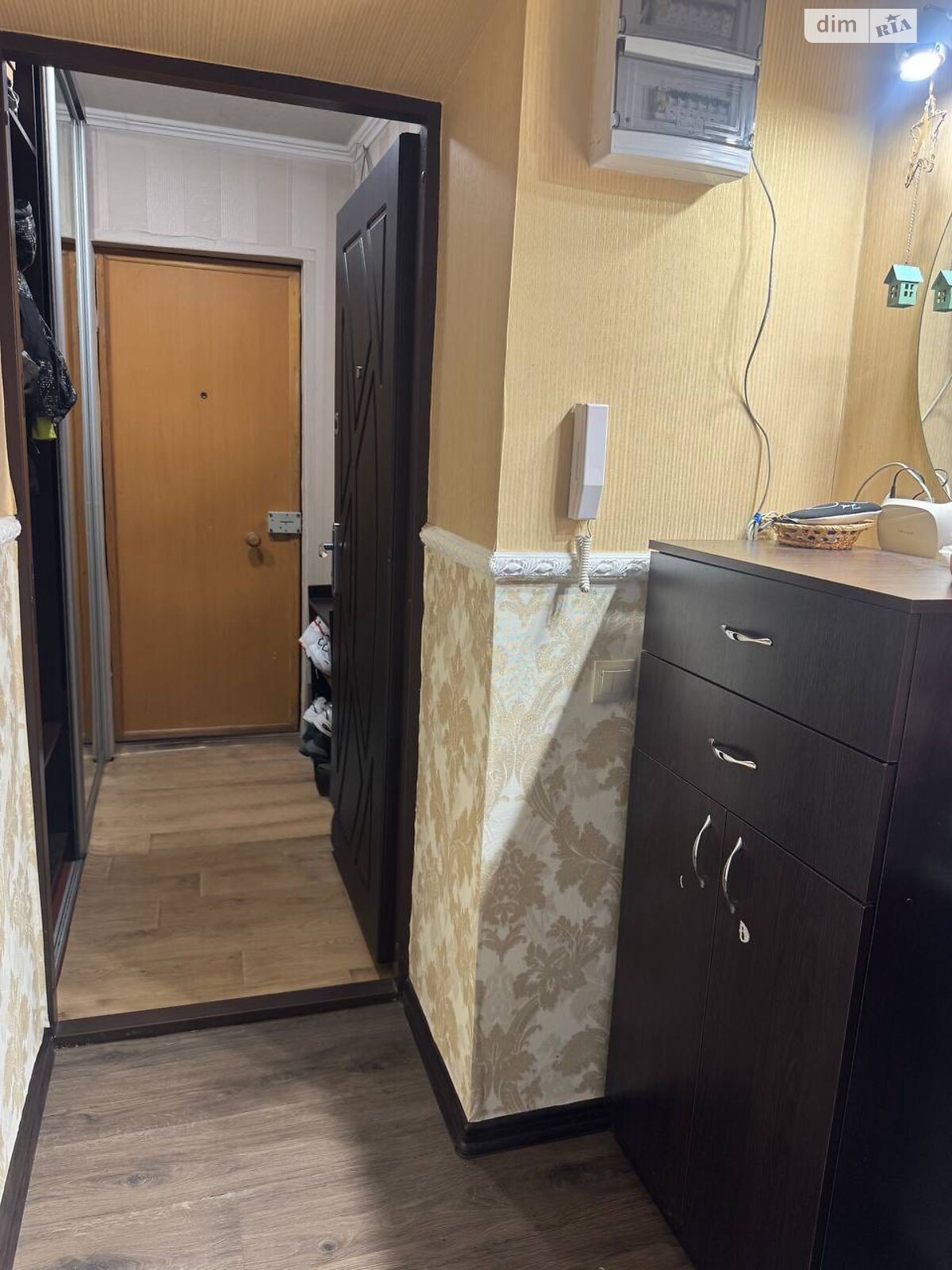 Продаж двокімнатної квартири в Дніпрі, на вул. Квартальна 3, район 12 квартал фото 1 Продаж двокімнатної квартири в Дніпрі, на вул. Квартальна 3, район 12 квартал фото 1