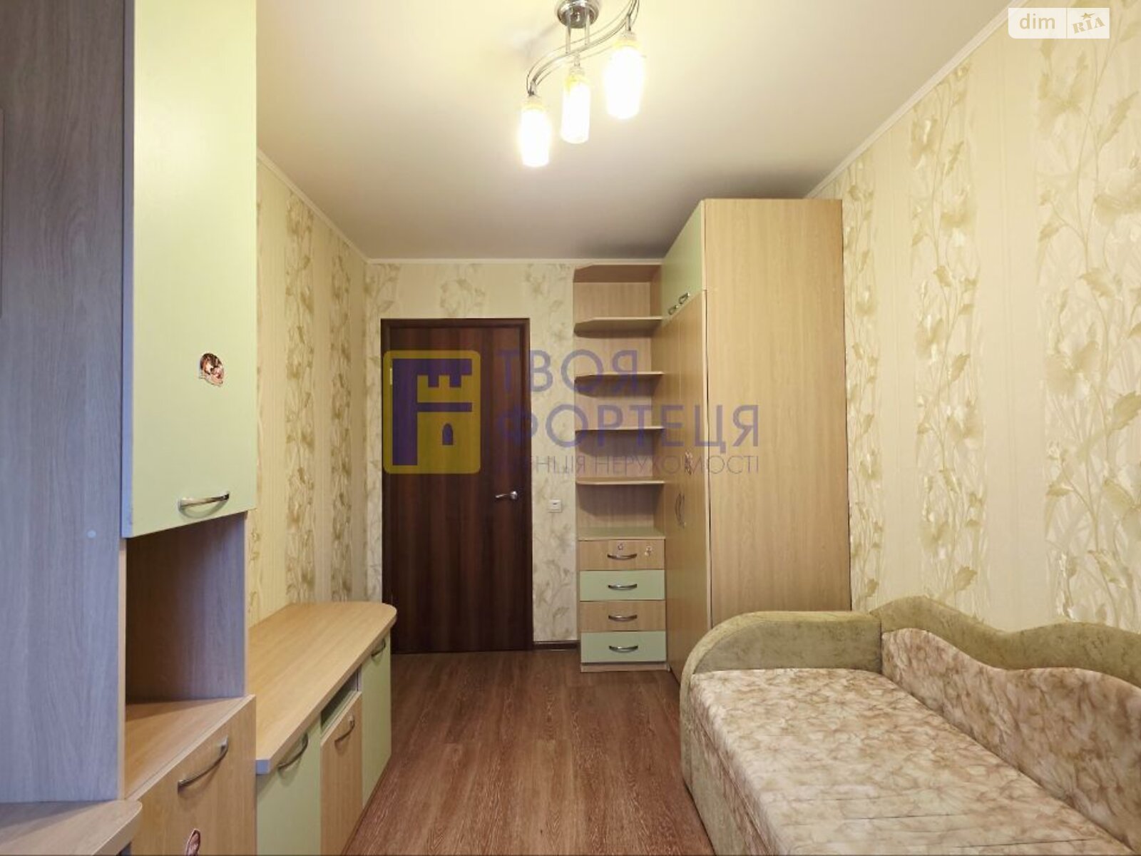 Продажа двухкомнатной квартиры в Днепре, на ул. Квартальная 6, район 12 квартал фото 1 Продажа двухкомнатной квартиры в Днепре, на ул. Квартальная 6, район 12 квартал фото 1