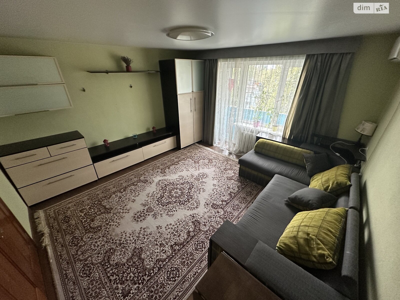 Продажа трехкомнатной квартиры в Днепре, на ул. Квартальная 23, район 12 квартал фото 1