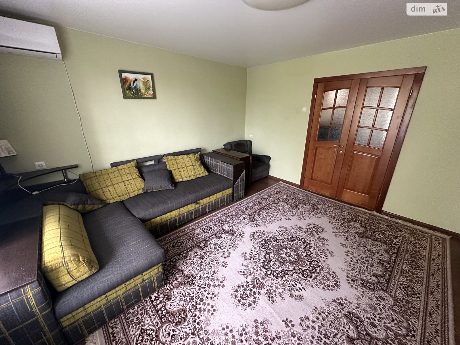 Продажа трехкомнатной квартиры в Днепре, на ул. Квартальная 23, район 12 квартал фото 1