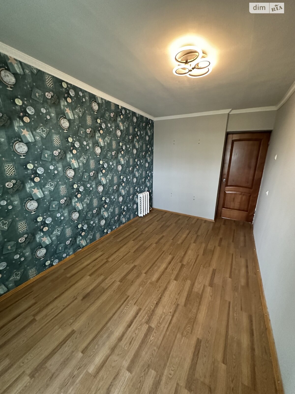 Продажа трехкомнатной квартиры в Днепре, на ул. Квартальная 23, район 12 квартал фото 1