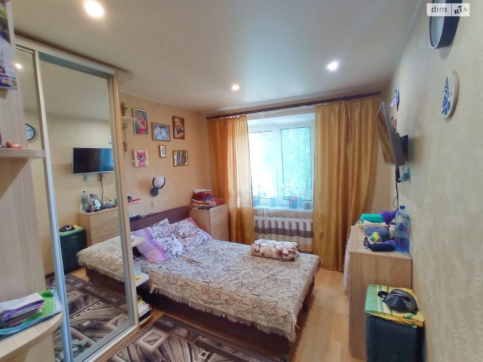 Продаж п`ятикімнатної квартири в Дніпрі, на вул. Солідарна 2, кв. 48, район 12 квартал фото 1 Продаж п`ятикімнатної квартири в Дніпрі, на вул. Солідарна 2, кв. 48, район 12 квартал фото 1