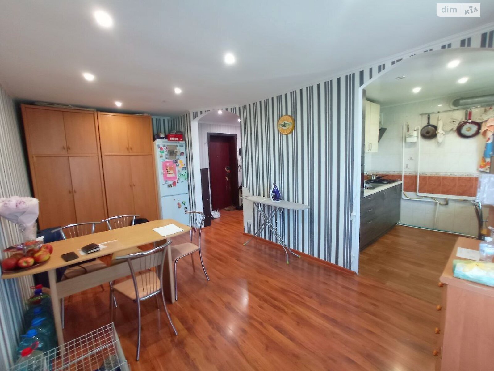 Продаж п`ятикімнатної квартири в Дніпрі, на вул. Солідарна 2, кв. 48, район 12 квартал фото 1 Продаж п`ятикімнатної квартири в Дніпрі, на вул. Солідарна 2, кв. 48, район 12 квартал фото 1