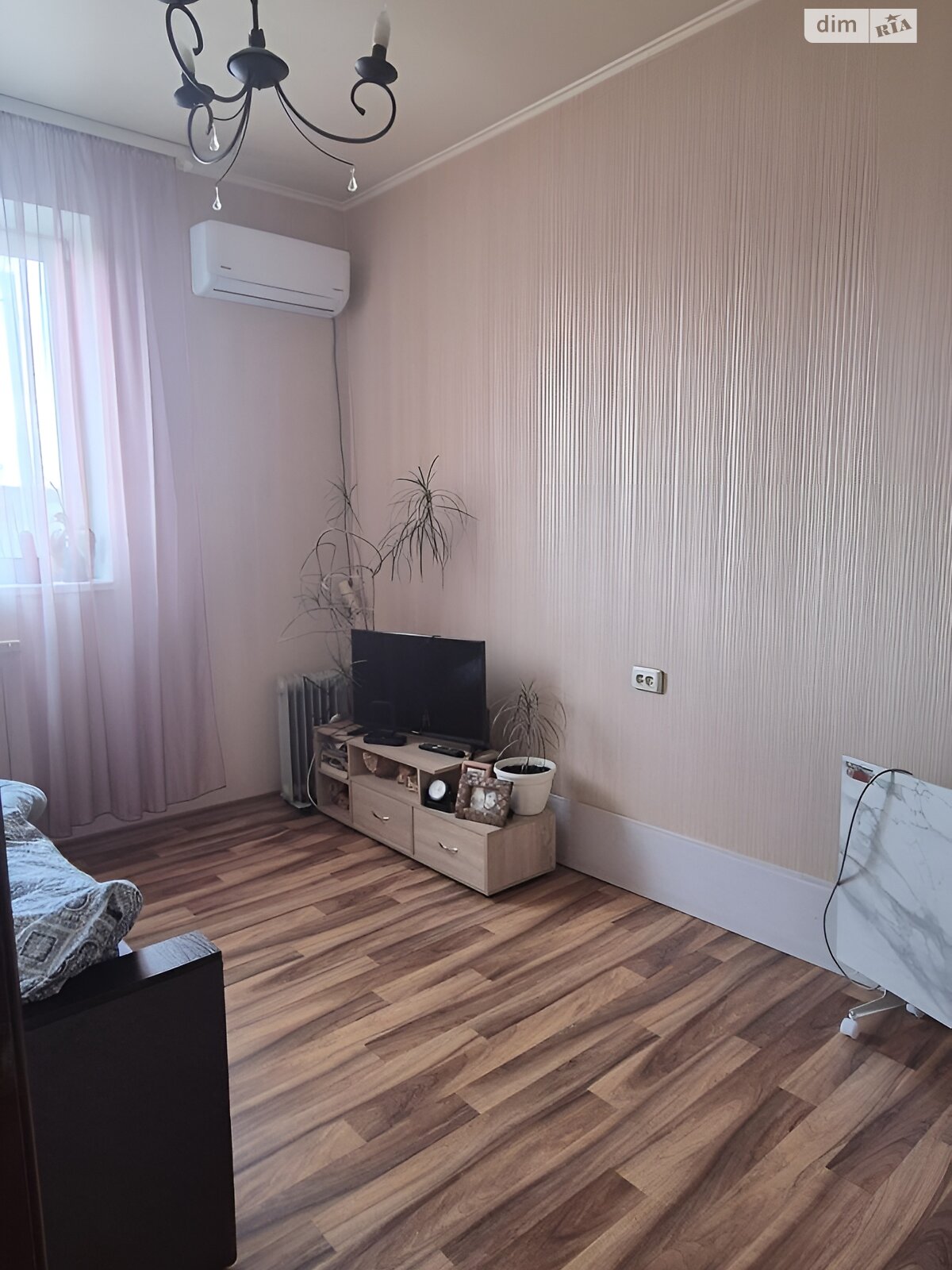 Продажа двухкомнатной квартиры в Днепре, на ул. Береговая, район Амур фото 1 Продажа двухкомнатной квартиры в Днепре, на ул. Береговая, район Амур фото 1