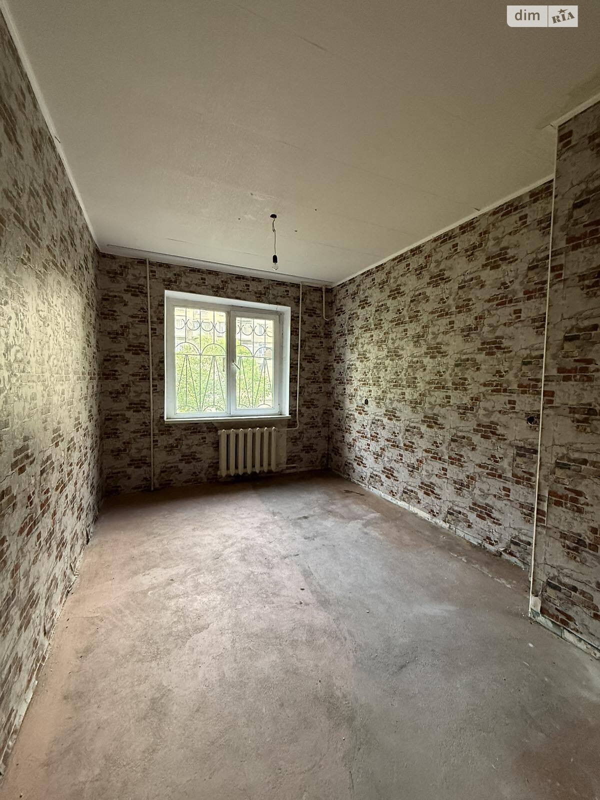 Продажа трехкомнатной квартиры в Днепре, на просп. Мануйловский 8, район Амур фото 1 Продажа трехкомнатной квартиры в Днепре, на просп. Мануйловский 8, район Амур фото 1