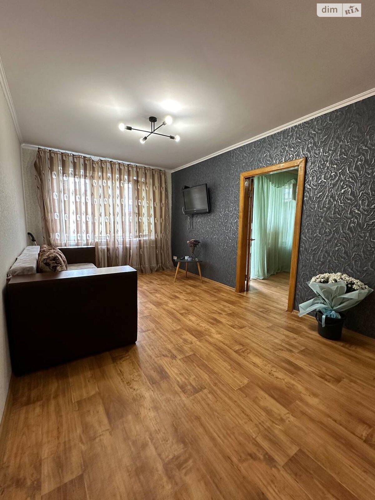Продаж трикімнатної квартири в Дніпрі, на вул. Калинова 61, район Амур-Нижньодніпровський фото 1 Продаж трикімнатної квартири в Дніпрі, на вул. Калинова 61, район Амур-Нижньодніпровський фото 1