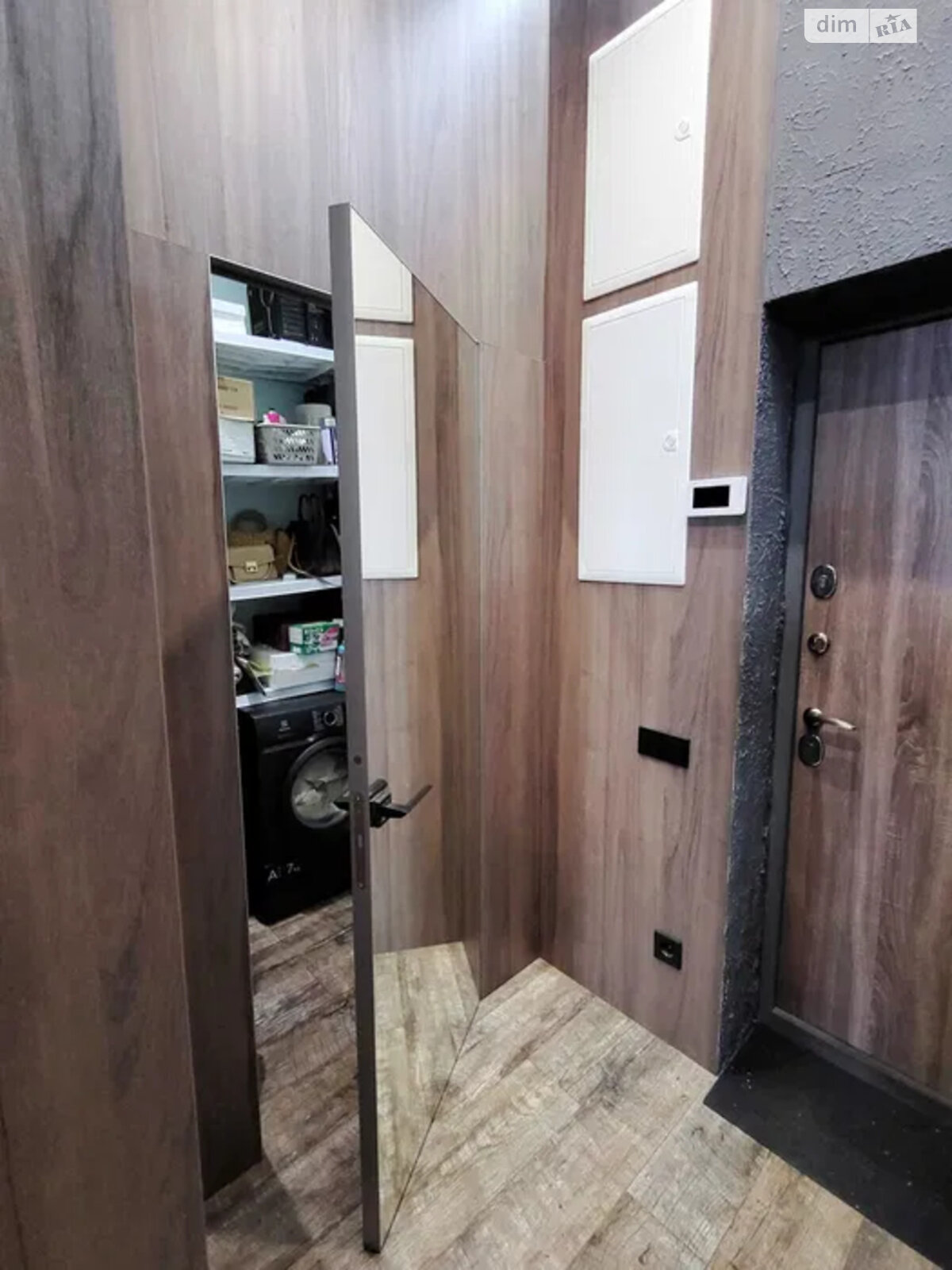 Продаж двокімнатної квартири в Дніпрі, на вул. Луговська 255, район Амур-Нижньодніпровський фото 1 Продаж двокімнатної квартири в Дніпрі, на вул. Луговська 255, район Амур-Нижньодніпровський фото 1