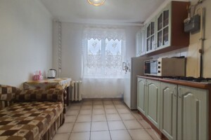 Продаж однокімнатної квартири в Дніпрі, на просп. Мануйлівський 77, район Амур-Нижньодніпровський фото 2